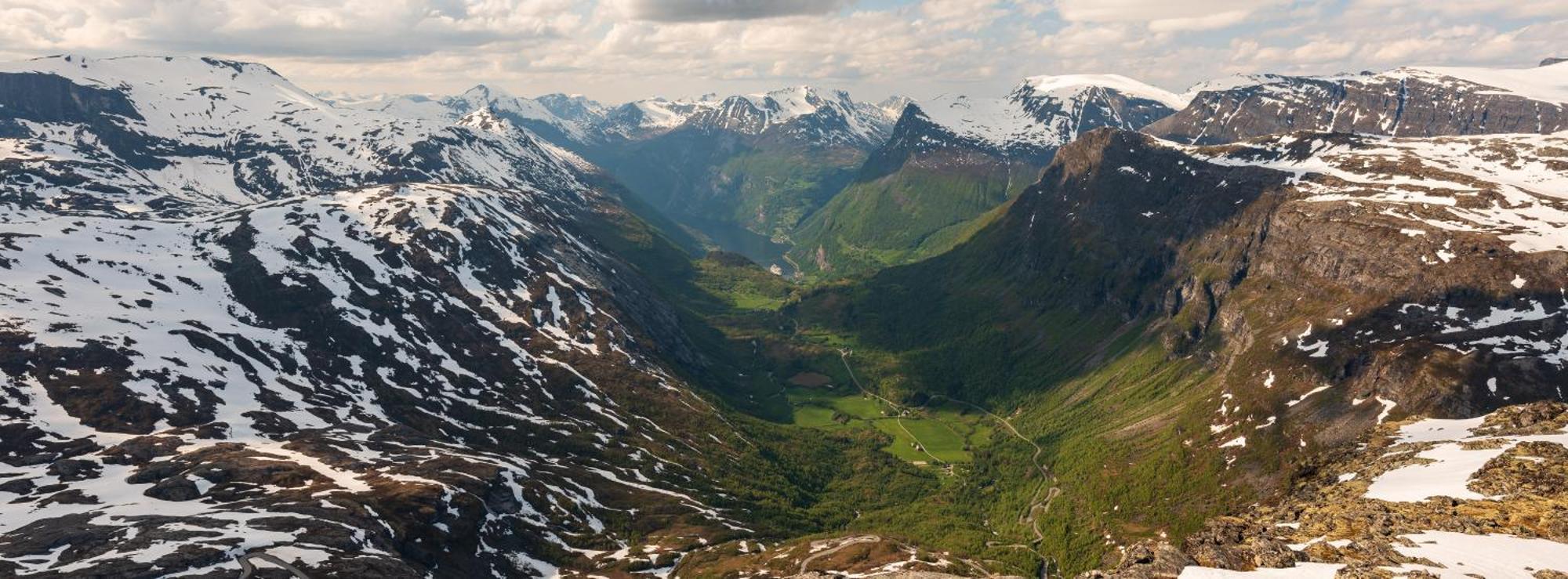 Hotel Utsikten - By Classic Norway Hotels Geiranger Exterior photo