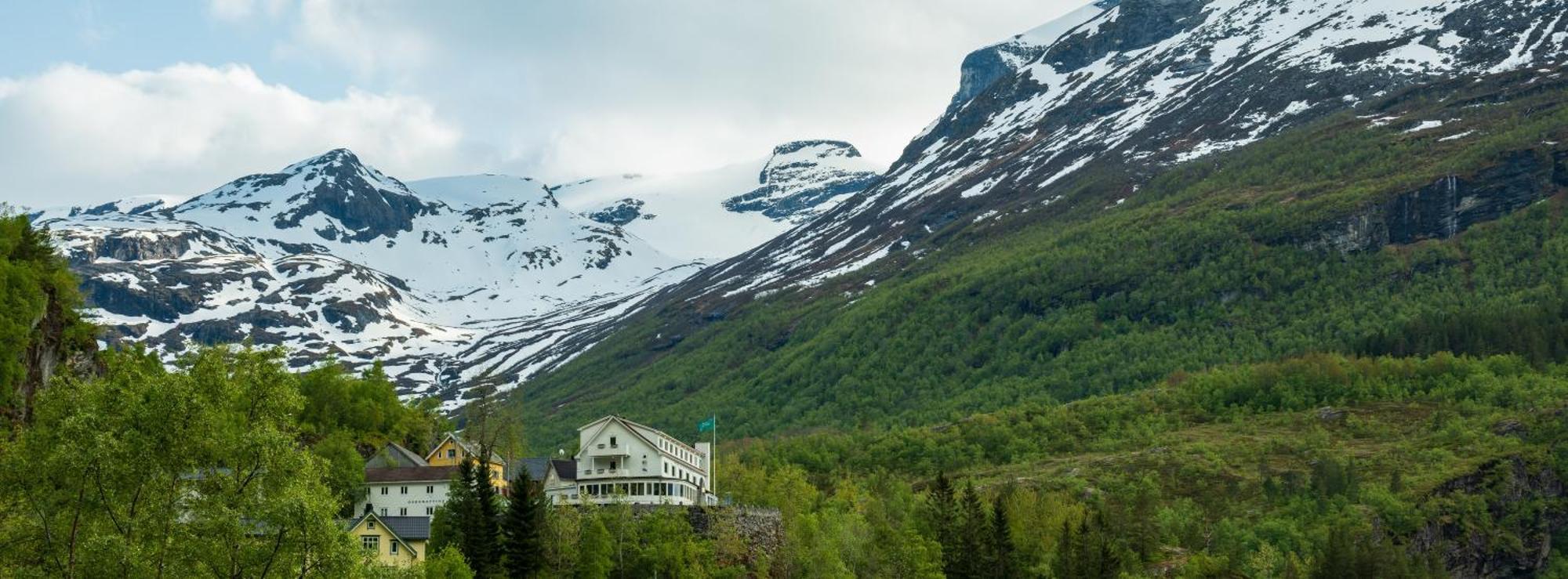 Hotel Utsikten - By Classic Norway Hotels Geiranger Exterior photo